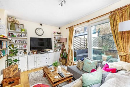 2 bedroom flat to rent - Photo 3