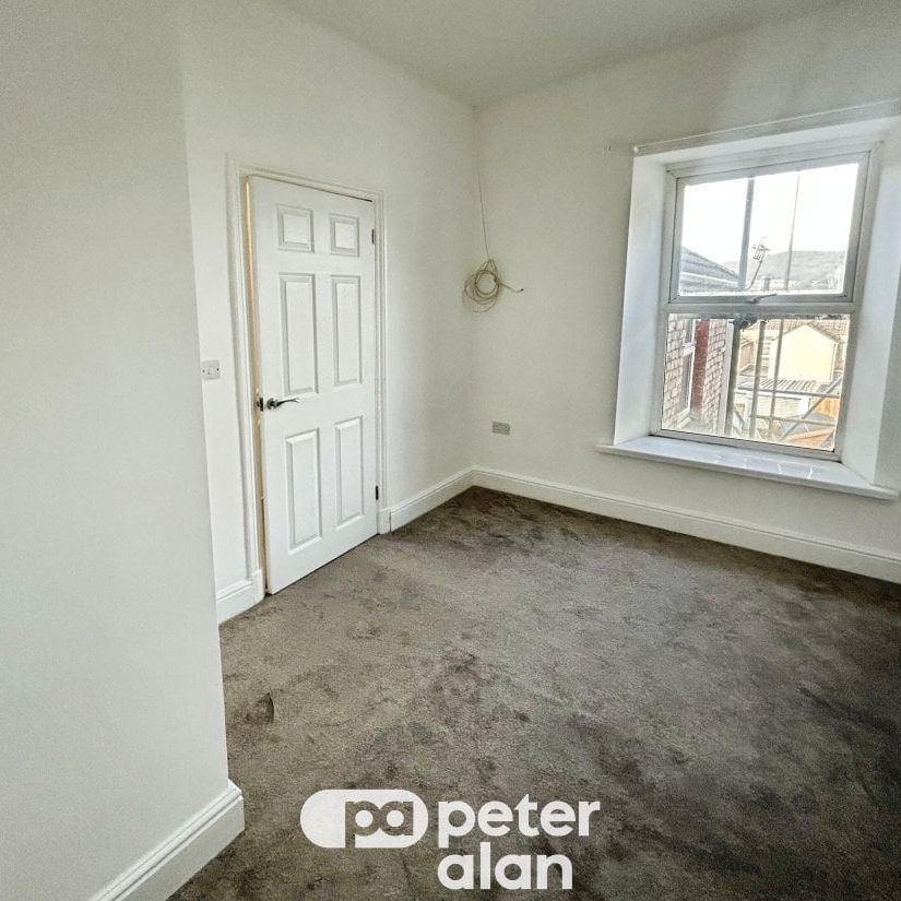 Morgans Road, NEATH - Photo 1