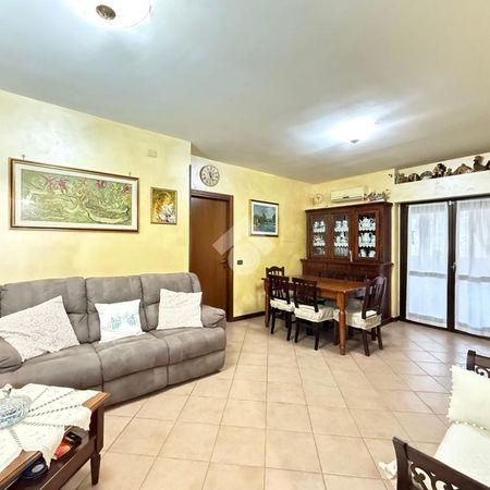 Trilocale in affitto - Photo 3