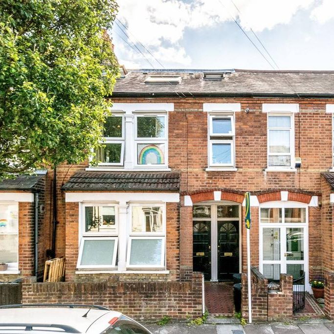 3 bedroom maisonette to rent - Photo 1