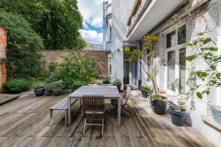 Beau Rez-De-Chaussée de caractère +/- 233 m² avec jardin - Photo 3