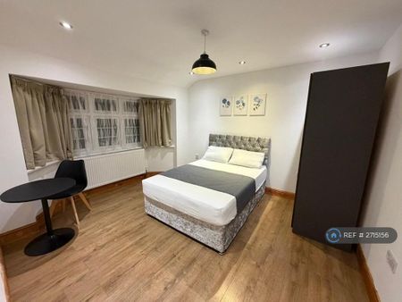 1 bedroom in a house share to rent - Photo 5