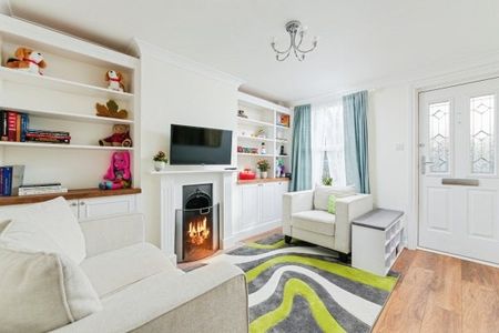 Poplar Road, Leatherhead, KT22 - Photo 3