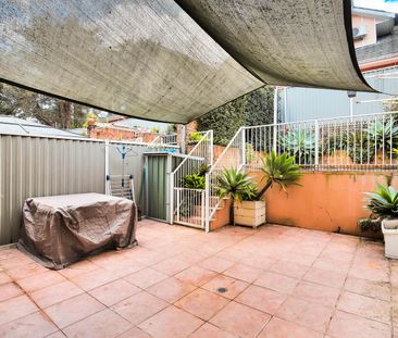 Unit 3/21-23 Cook St, Baulkham Hills NSW 2153 - Townhouse For Rent ... - Photo 6