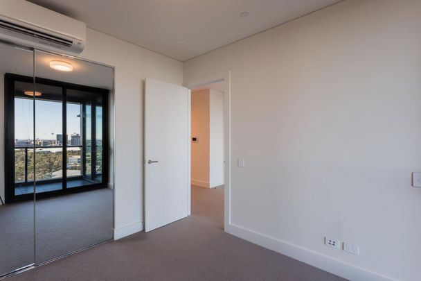 1605/1 Brushbox Street, Sydney Olympic Park. - Photo 1