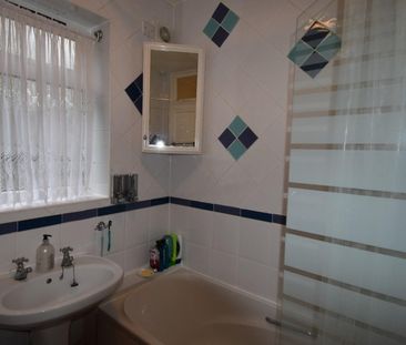 Surly Hall Walk, Windsor, Berkshire,SL4 - Photo 4