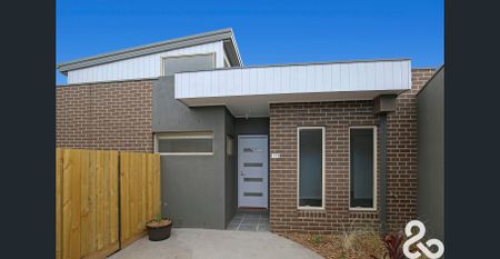 MODERN HOME IN THE HEART OF EPPING - Photo 4