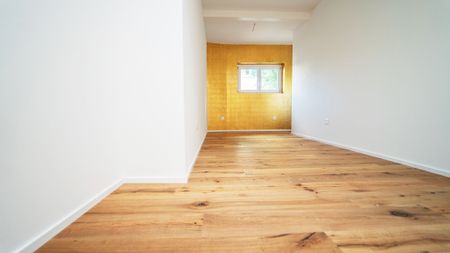 Loft apartment with separate house entrance - Photo 2