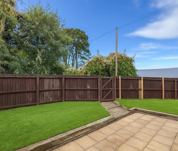 2 bedroom end of terrace house to rent - Photo 3