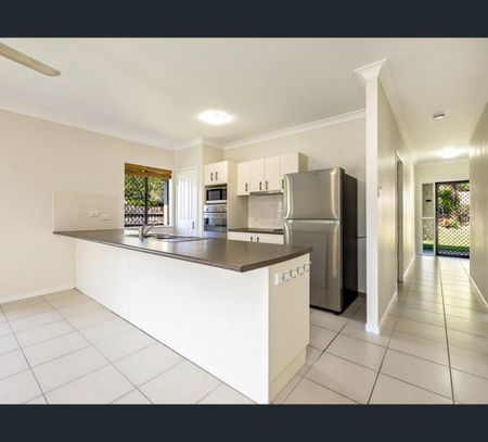 13 Starr Close, Bentley Park, Qld 4869 - Photo 2