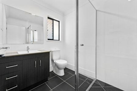 CONVENIENT AND LOW MAINTENANCE LIVING! - Photo 5