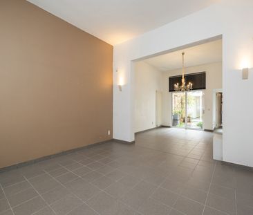 Gelijkvloers appartement met 1 slaapkamer en binnentuintje. - Photo 3