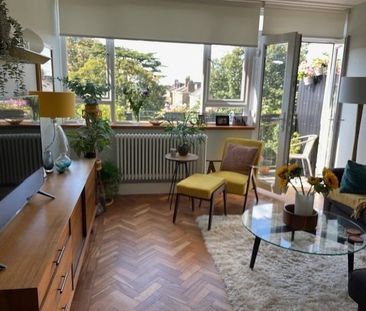 1 Bed Flat, Putney Hill, SW15 - Photo 2