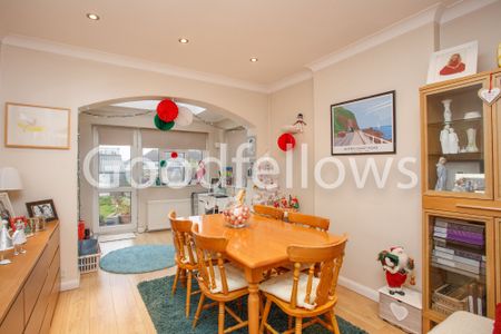 Churston Drive, Morden, SM4 - Photo 3