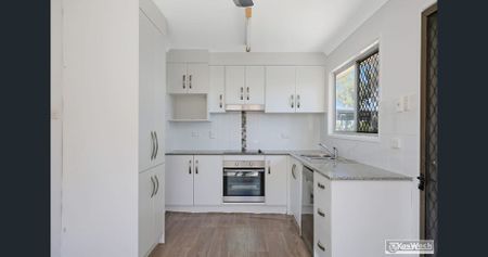 NORMAN GARDENS - 3 BEDROOM HOME - FULLY AIR CONDITIONED - Photo 5