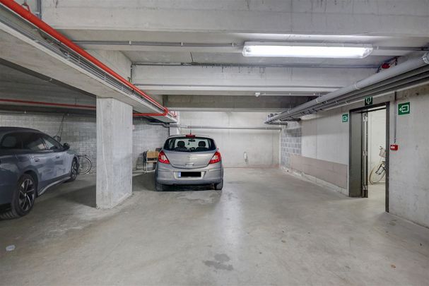 Gezellig appartement met groot terras en autostaanplaats te huur in Mechelen - Photo 1