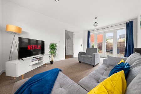 3 Bed Detached House, Drakeway, RG2 - Photo 5