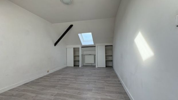 Location Appartement 2 pièces 36m² LILLE 59000 - Photo 1