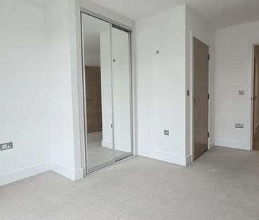 3 bedroom apartment to rent - Photo 4