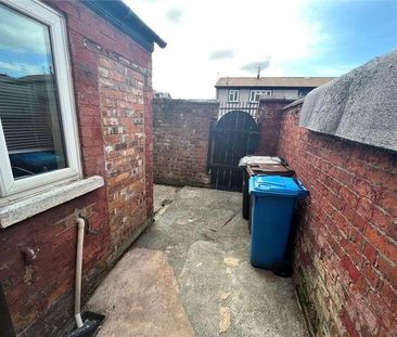 Emerson Street, Weaste, Salford, M5 - Photo 2