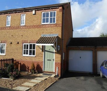 2 bedroom semi-detached house to rent - Photo 4