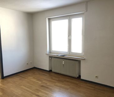 Schöne geräumige 2-Zimmer im Dachgeschoss einer Jugendstilvilla - Photo 5