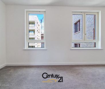 4 bedroom townhouse to rent - Photo 6