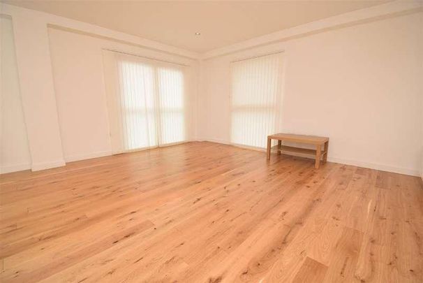 Hebble Wharf, Navigation Walk, Wakefield, WF1 - Photo 1