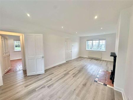 Woodhall Lane, Shenley, Radlett, Hertfordshire, WD7 - Photo 3