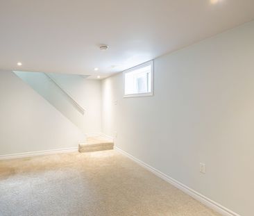 For Lease - 386 Wharncliffe Road, London South, Ontario - Photo 2