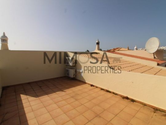 3 room luxury Semidetached House for rent in Praia da Luz, Lagos, Distrito de Faro - Photo 1