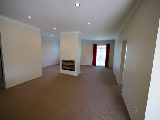 Prestigious Karaka Lakes Living - Photo 1