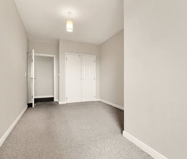 Hampden Gardens, Cromwell Road, Cambridge £1,600 pcm ⓘ The monthly ... - Photo 2