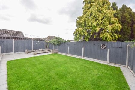 Rudyard Avenue, Standish, Wigan, WN6 - Photo 5