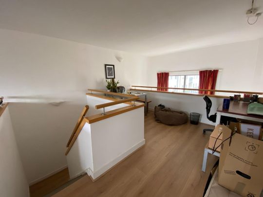 2 bedroom Flat To Let - Photo 1