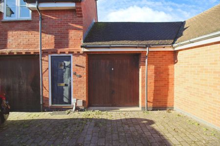 Muirfield, Swindon, Swindon, SN25 - Photo 5