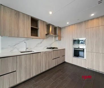 2906 13768 100 AVENUE | 2906 13768 100 AVENUE, Surrey - Photo 1