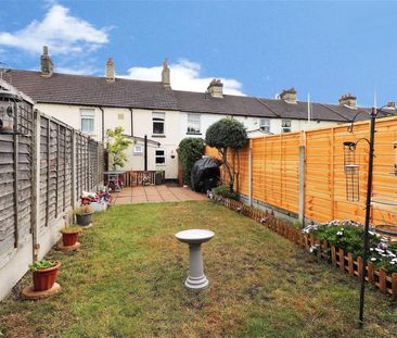 Craylands Lane, Swanscombe, Kent, DA10 0LP - Photo 6