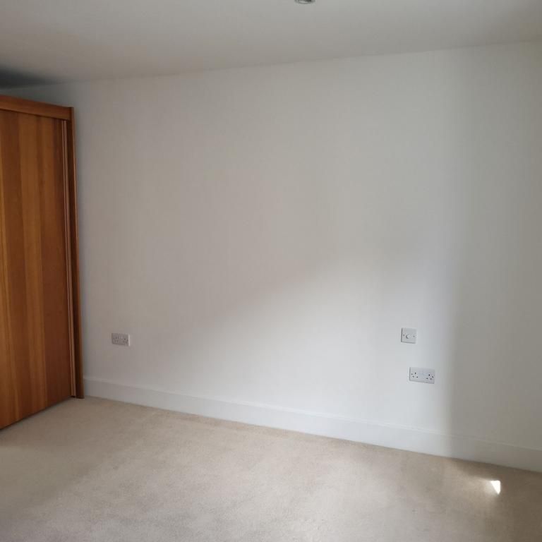 2 bedroom house to rent - Photo 1