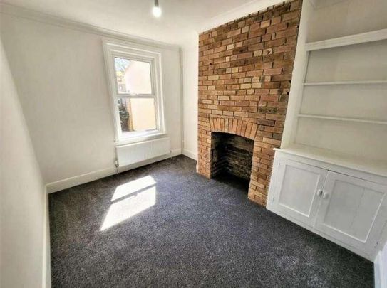 Mayfield Road, Gosport, PO12 - Photo 1