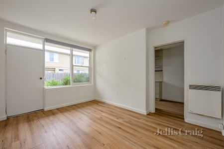 1/111 Gillies Street, Fairfield - Photo 2