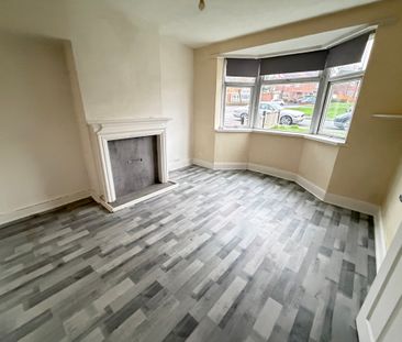 Roberts Road, Wednesbury, Sandwell - Photo 1