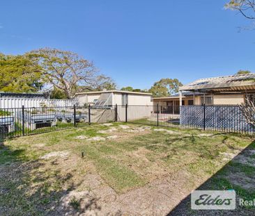 4x 2 Property with Powered Shed! - Photo 5