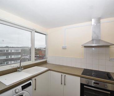 2 bedroom apartment to rent - Photo 5