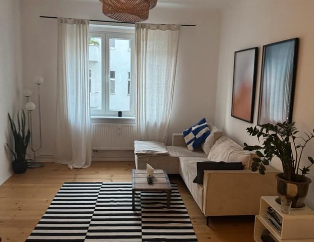 JANUARY 3- room Apartment in Neukölln for Rent - Foto 1
