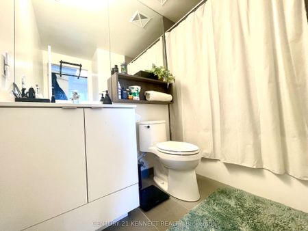 70 Princess Street #807E - Photo 3