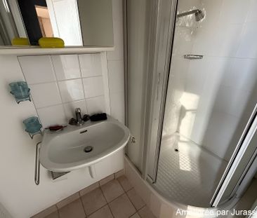 Charming apartment in the old town of Porrentruy with shared terrace - Photo 3