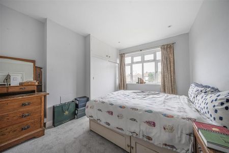 3 bedroom semi-detached house to rent - Photo 4