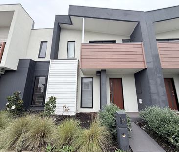 Simple Family Living in a Prime Burnside Location! - Photo 6