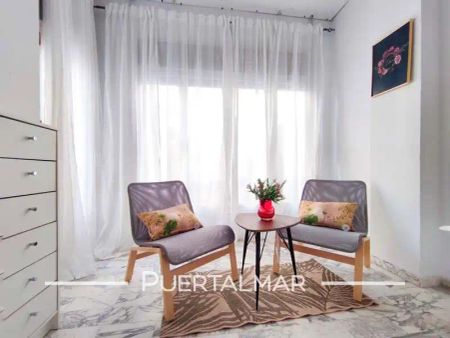 Piso de alquiler en Carrer Sant Joan Bosco, 4, Ensanche - Diputación - Photo 3